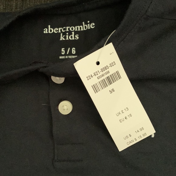 Kids Abercrombie Tee Bundle - Picture 7 of 7